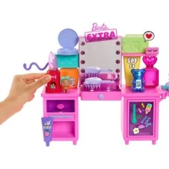 Mattel Barbie Extra Spielset Mit Puppe Und Stylingtisch 10 Mattel Barbie Extra Spielset Mit Puppe Und Stylingtisch -Spielzeug Verkauf Mattel Barbie Extra Spielset mit Puppe und Stylingtisch@@1758017 2