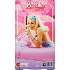 Mattel Barbie The Movie - Margot Robbie Als Barbie: Puppe Mit Blau-kariertem Outfit 9 Mattel Barbie The Movie - Margot Robbie Als Barbie: Puppe Mit Blau-kariertem Outfit -Spielzeug Verkauf Mattel Barbie The Movie Margot Robbie als Barbie Puppe mit blau kariertem Outfit@@1918876 3